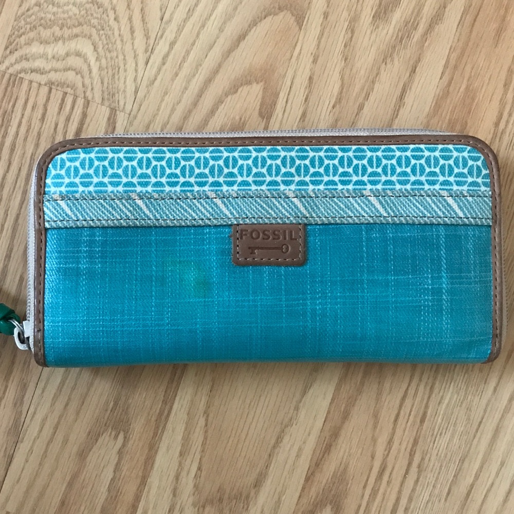 Fossil summer wallet